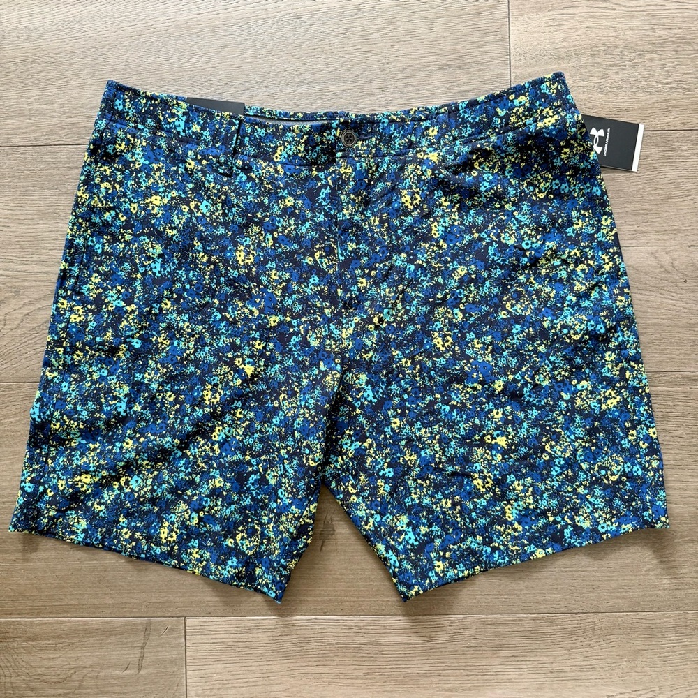 NWT Under Armour Golf Printed 10” Shorts Blue Green Yellow 40